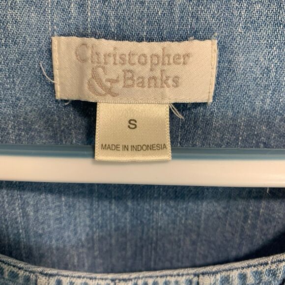 Christopher & Banks Womens Denim Pleated Button Detail Western Shirt S Festival - Picture 3 of 6